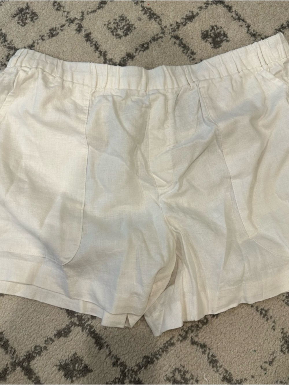 Banana Republic Factory Cream/White Linen Blend Shorts. Sz. Medium